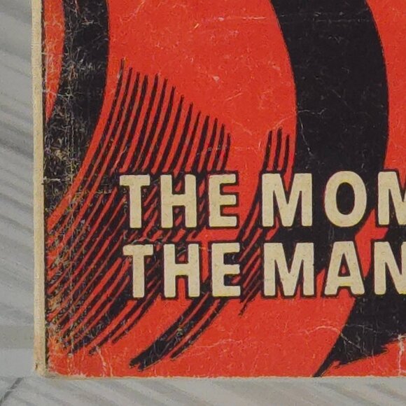 Captain Marvel #12 (1969) Marvel Comics, John Romita Sr. - Picture 6 of 14